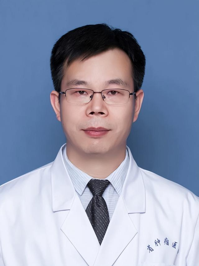 姚伟涛 骨与软组织科主任骨与软组织科主任主任医师,硕士生导师,博士