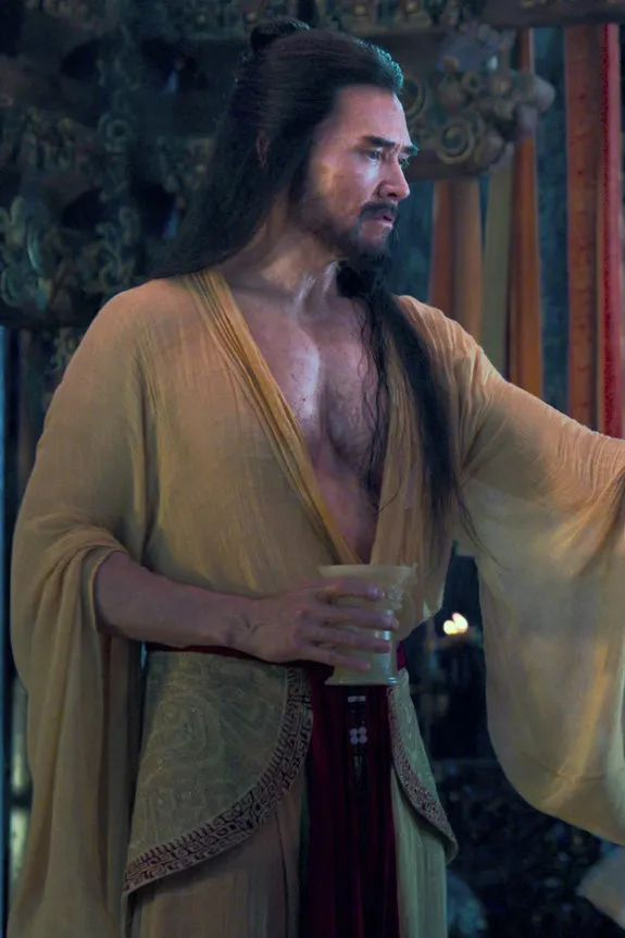 费翔在《封神第一部：朝歌风云》中演绎了和传统形象“纣王”不一样的复杂反派“殷寿”