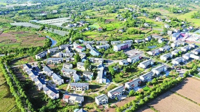 营山县东升镇玉帝村一角。杨汉国摄