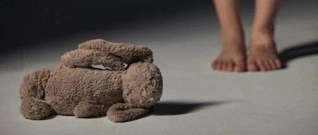 这三种颜色被称为“抑郁色”，如果孩子喜欢，家长一定要多留心！