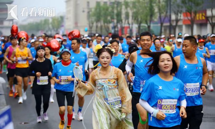 2024西马开跑  欢乐跑好松弛!