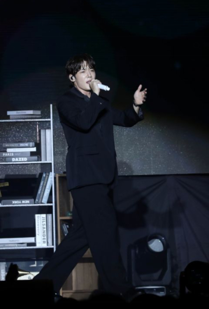崔振赫大唱ost名曲目外加三振舞献台粉 返韩后将首度挑战舞台剧演出