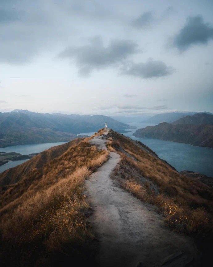 小时候想要玩具，青春时想要潇洒，上学时想要成绩，毕业后想要理想的工作…