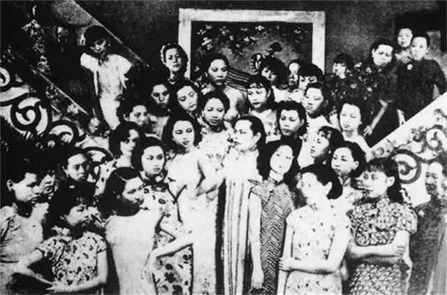 伍锦霞作品《女人世界》电影剧照