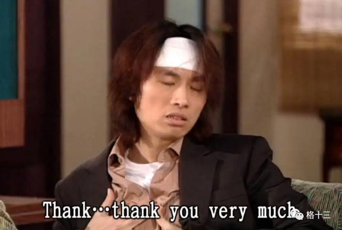 一位男士在瑞士卷的剧本里杀青了