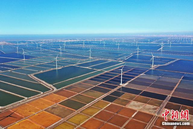 滨州市无棣县鲁北盐场万亩盐田。滨州市委宣传部供图