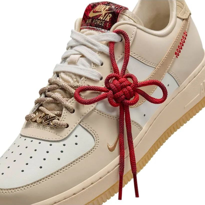 蛇年!「春节CNY」耐克AF1也曝光,这回上中国结了...|Nike|nike|Nike Air|Nike Air Force 1|金色_新浪新闻