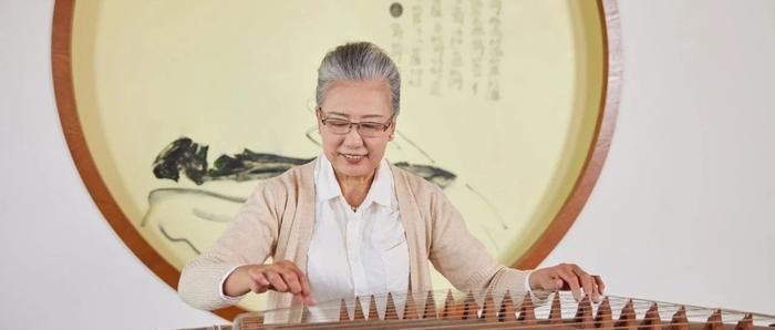 夫妻老了后，如果男人先去世了，女人最好做到这三点，看完你就懂了……