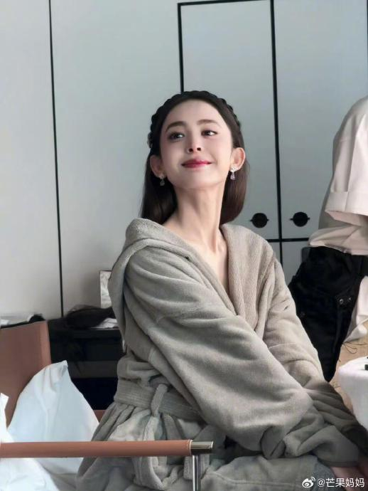 娜扎工作室出图是不是很容易啊,生图一拍效果都好绝|古力娜扎_新浪