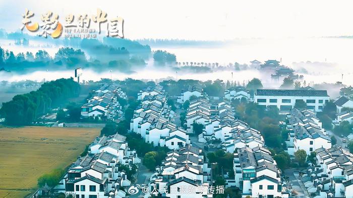 每日晨语 好好吃饭，慢慢相遇，保持热爱