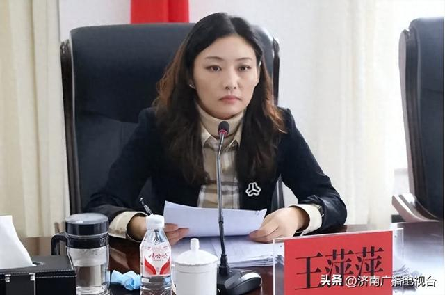 王萍萍公开资料显示,王萍萍出生于1981年11月,中共党