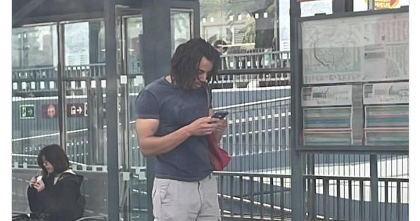 失散多年的亲兄弟？网友偶遇高仿孔德，孔德：是我双胞胎兄弟