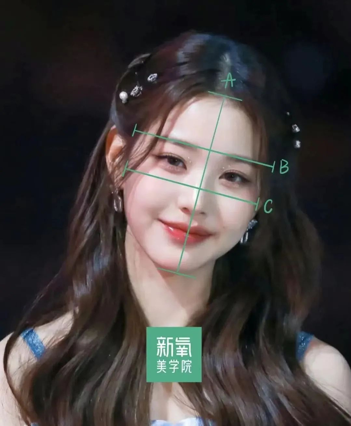 靠贼眉鼠眼的五官还能拿下白月光鼻祖称号?她这回是要