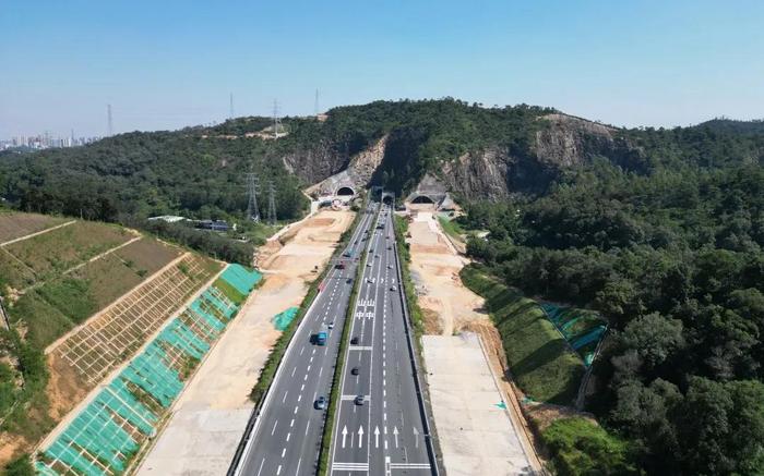 柳州莲花山隧道图片