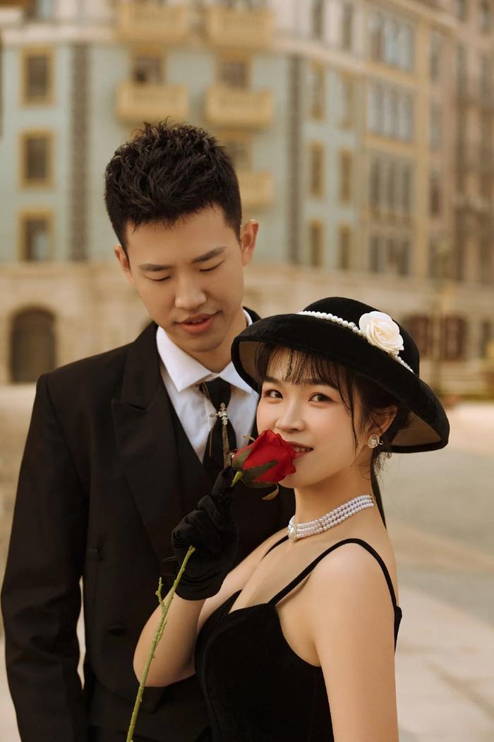 一个女人的层次高低， 与财富多少无关，与自身的修养有关