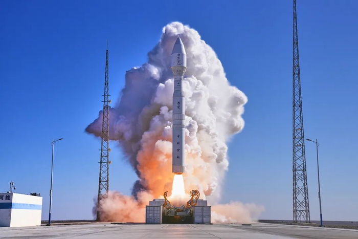 中科宇航固体火箭工位