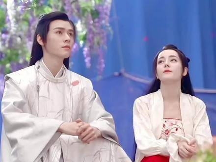 传子来分享额头吻的花絮啦!