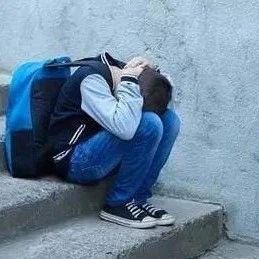 精神病院50%是青少年：等你真的看见孩子，你才知道今天的孩子有多难