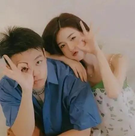 rapper歌手周密发歌Diss前女友周芯竹，跟圈子里头的淤泥染过|转账|隐私|洁癖|前男友|恋爱_新浪新闻