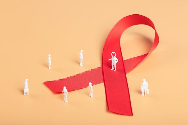 hiv医生在线咨询_恐艾症咨询 _ 艾滋病恐惧症人数 