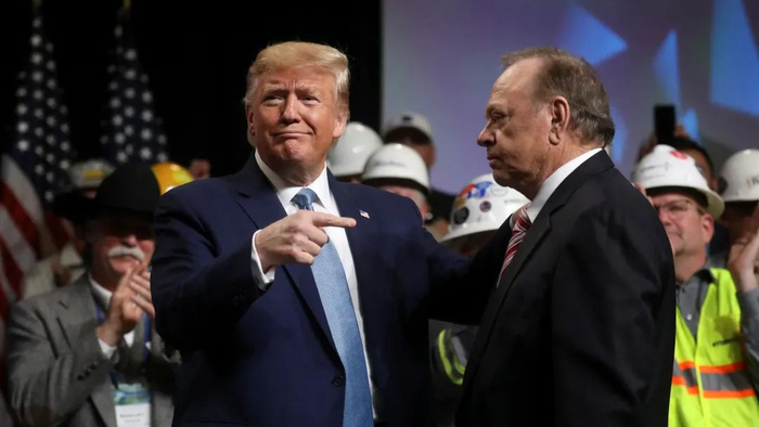 特朗普（左）和哈姆（右）&nbsp;《华尔街日报》