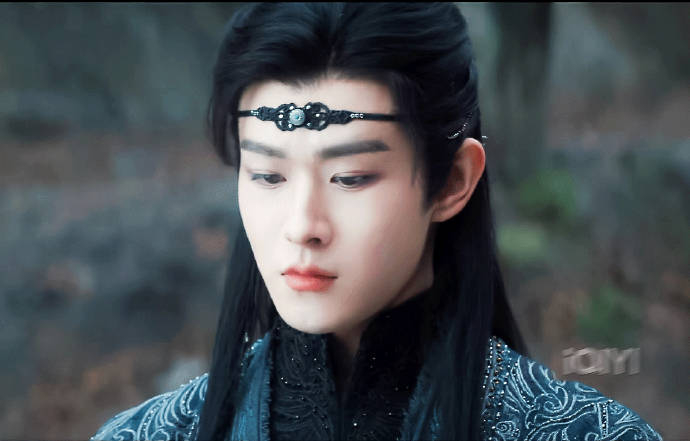 网友发现田嘉瑞三部剧《云之羽》《大梦归离》《月鳞绮纪》妆造相似度好高|化妆|明星路透|哈基姆·奥拉朱旺|消消|哆啦A梦_新浪新闻