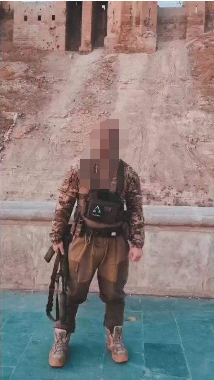 面对十几国雇佣兵参战,真正狠人终于出山了:叙利亚万人高呼参军