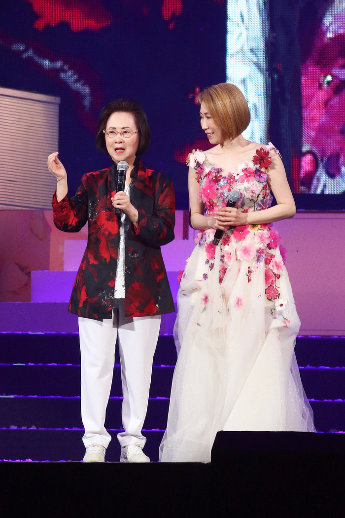 2023年8月19日，台北，琼瑶现身创作60周年演唱会，李翊君到场助阵。