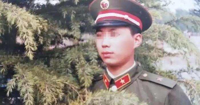 85年我生病退伍，遭到未婚妻嫌弃后被退婚，3年后再见她后悔不已