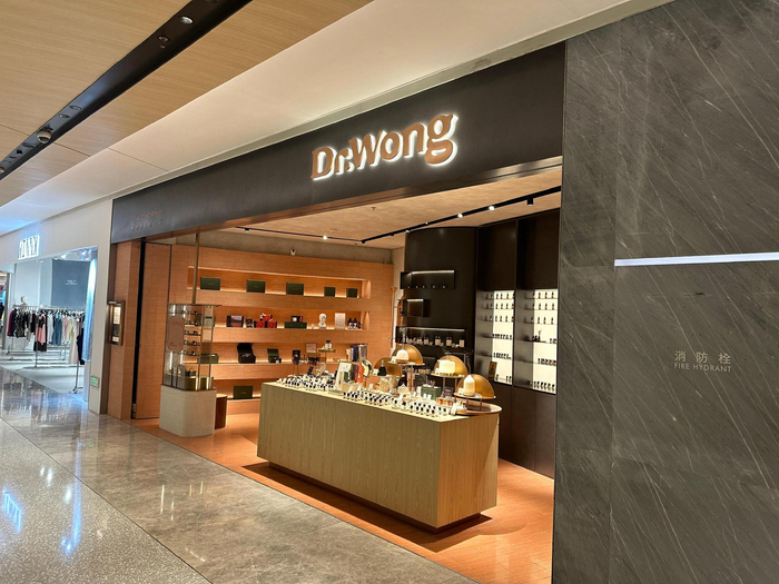 位于上海华润时代广场的Dr.Wong专柜 澎湃新闻记者 冯茵伦 摄