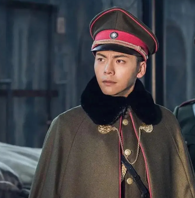 张艺兴身材被嘲?