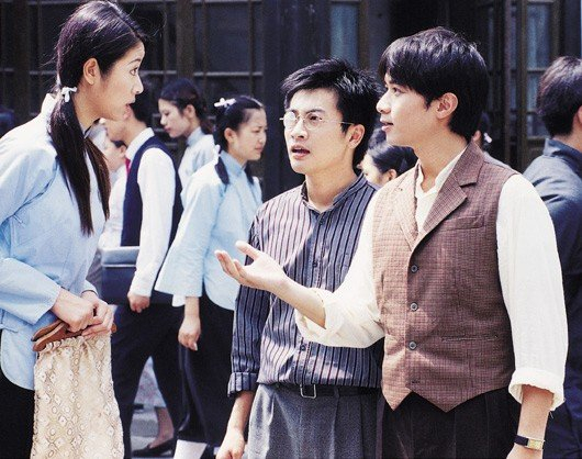 2001版电视剧《情深深雨濛濛》剧照