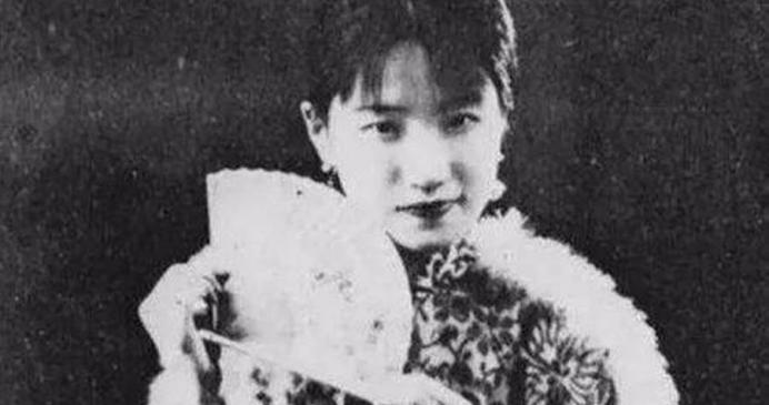 陆小曼去世后，骨灰躺在殡仪馆里33年，儿子3个理由让她无地葬身