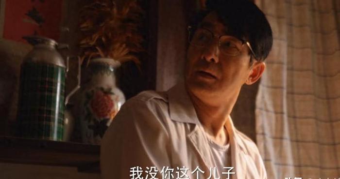 《小巷人家》庄家爷爷病重，婆婆想抢黄玲房子，鹏飞霸气护大舅妈