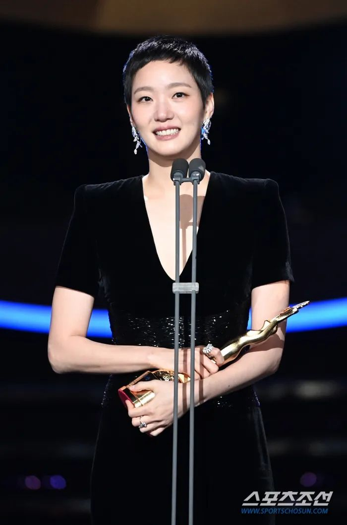杭州美美科技怎么样爆米花 | 金高银的寸头肯定很凉快吧?“小辣椒”的千金是个mean girl?肯豆的UGG ootd也太实用了!_新闻资讯_第6张_活检穿刺产品网 杭州美美科技怎么样爆米花 | 金高银的寸头肯定很凉快吧?“小辣椒”的千金是个mean girl?肯豆的UGG ootd也太实用了!_https://www.jmylbn.com_新闻资讯_第6张