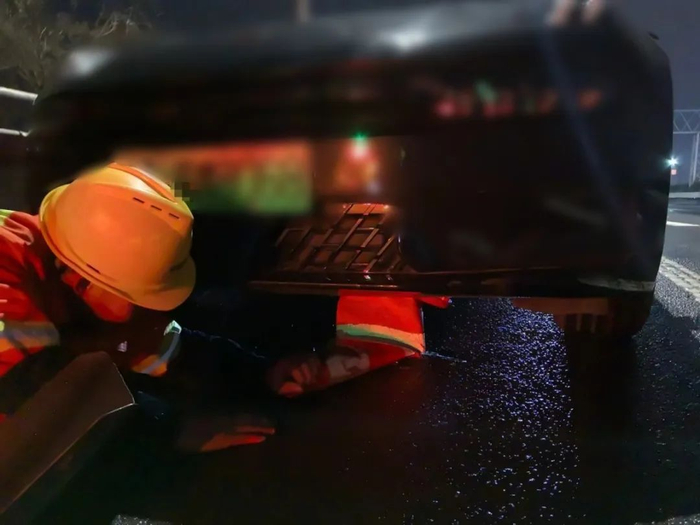 资料图：遇到静止物体，车辆的这项功能就不太好用了。