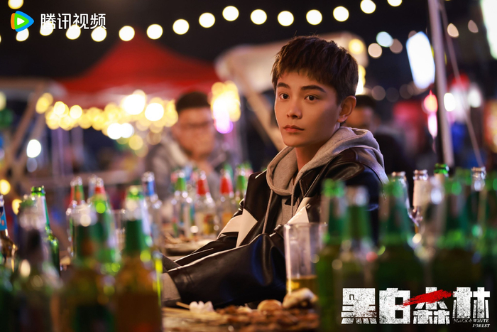 文彬彬 （丁禹兮 饰）