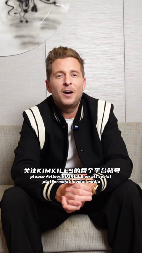 有幸采访到onerepublic的主唱ryan tedder!