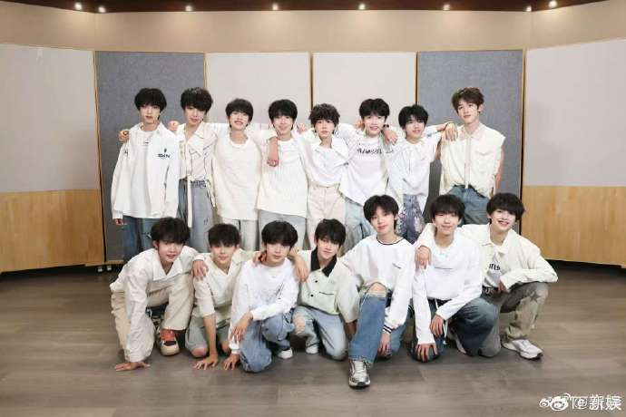TF家族2025年新年音乐会官宣!以热爱为题,谱写下一个春天!|张泽禹|马嘉祺|左航|张真源|严浩翔_新浪新闻