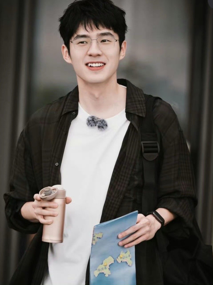 董子健和刘昊然的友情好让人羡慕啊!