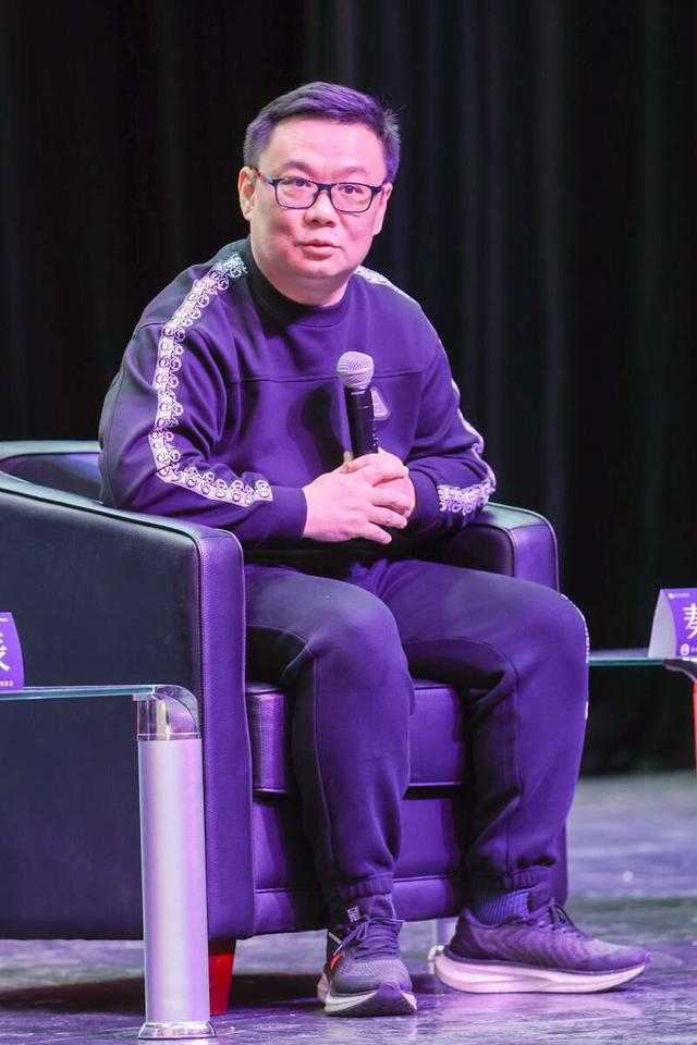 秦明。人文社供图