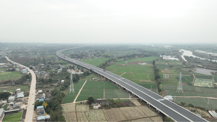 成绵高速扩容项目航拍