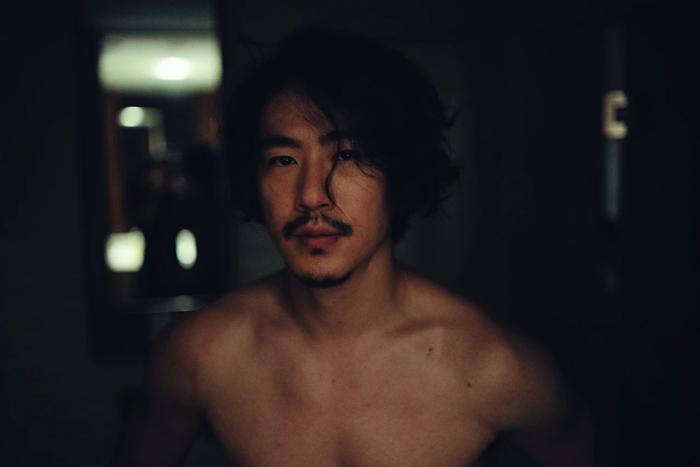 但是，就如同这整晚的长聊氛围一样…