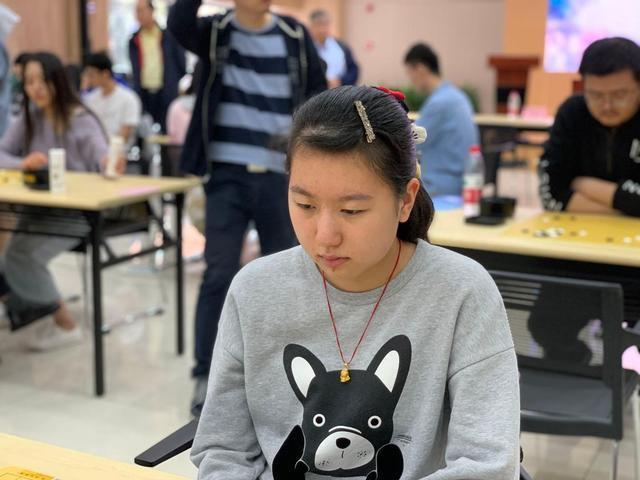 围棋女棋手带手机参赛被严惩 中国围棋协会通过央视向公众通报