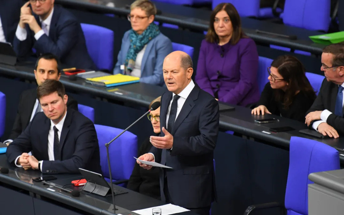 ▲资料图：德国总理朔尔茨（前排右一）。图/新华社