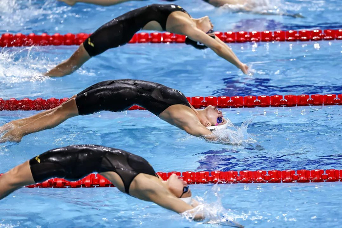 游泳比赛奖金难与职业体育赛事相比。