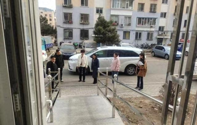 乌海市残联到通辽市进行残疾人家庭无障碍改造观摩。（内蒙古残联供图）