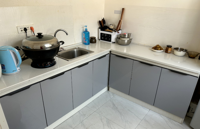 达拉特旗残联为肢体残疾人量身定制的橱柜。（内蒙古残联供图）