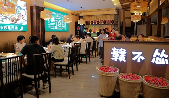 图片来源：赣不怂·江西小炒品牌公众号