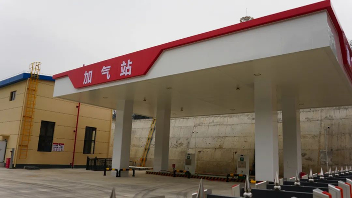 建成的加气站。